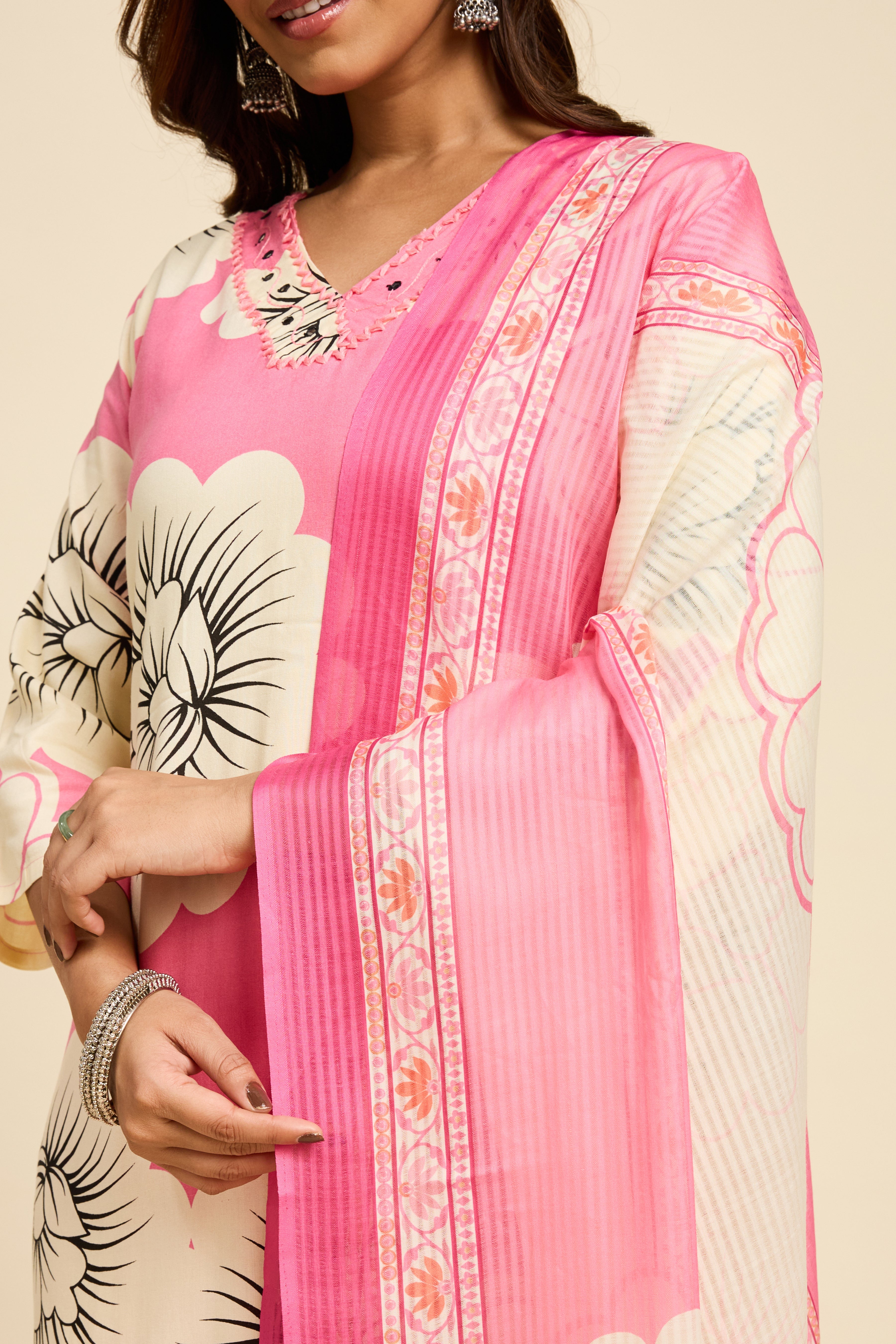 Alaya Select Blush Bloom Kurta Set