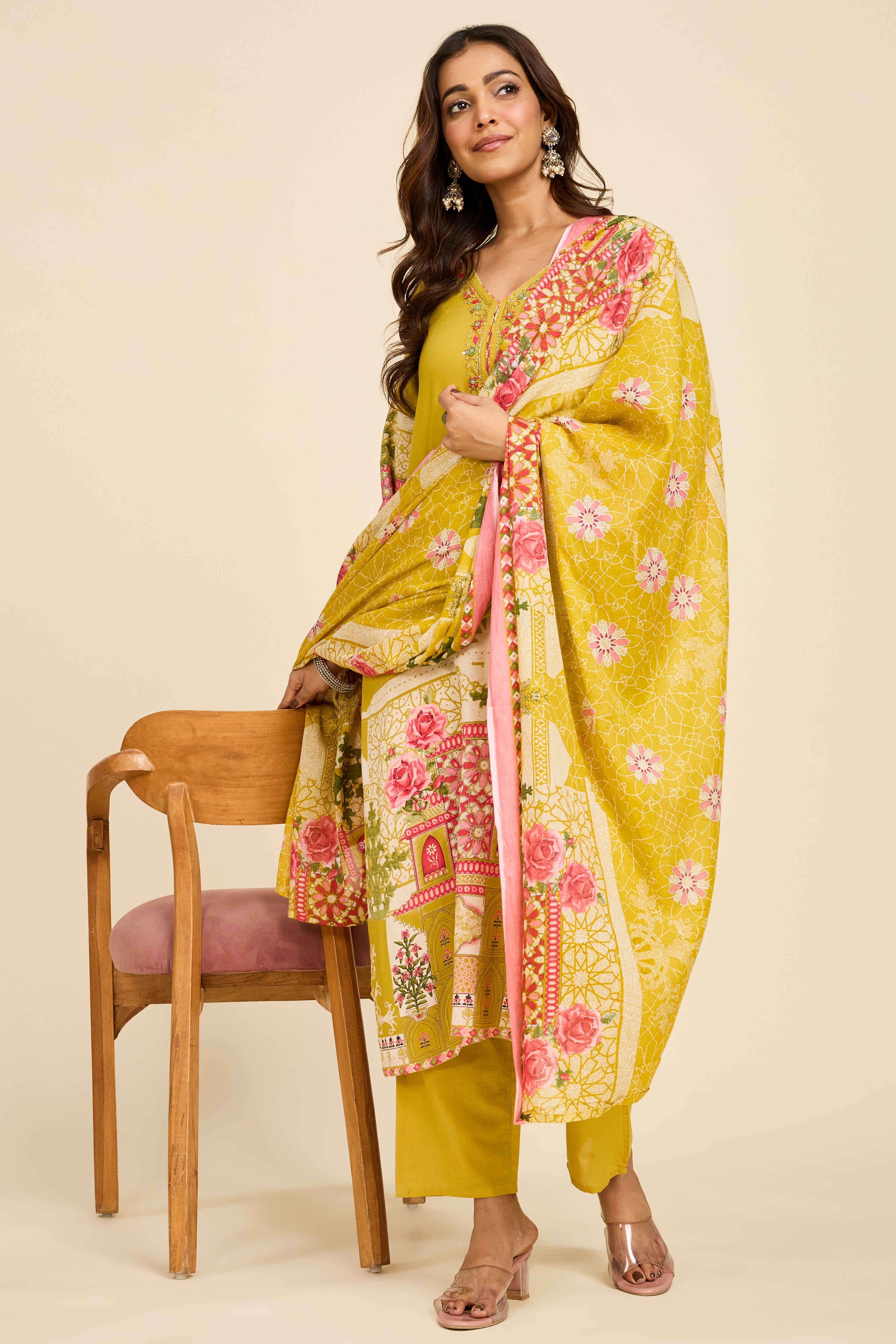 Pista Flora Kurta Set