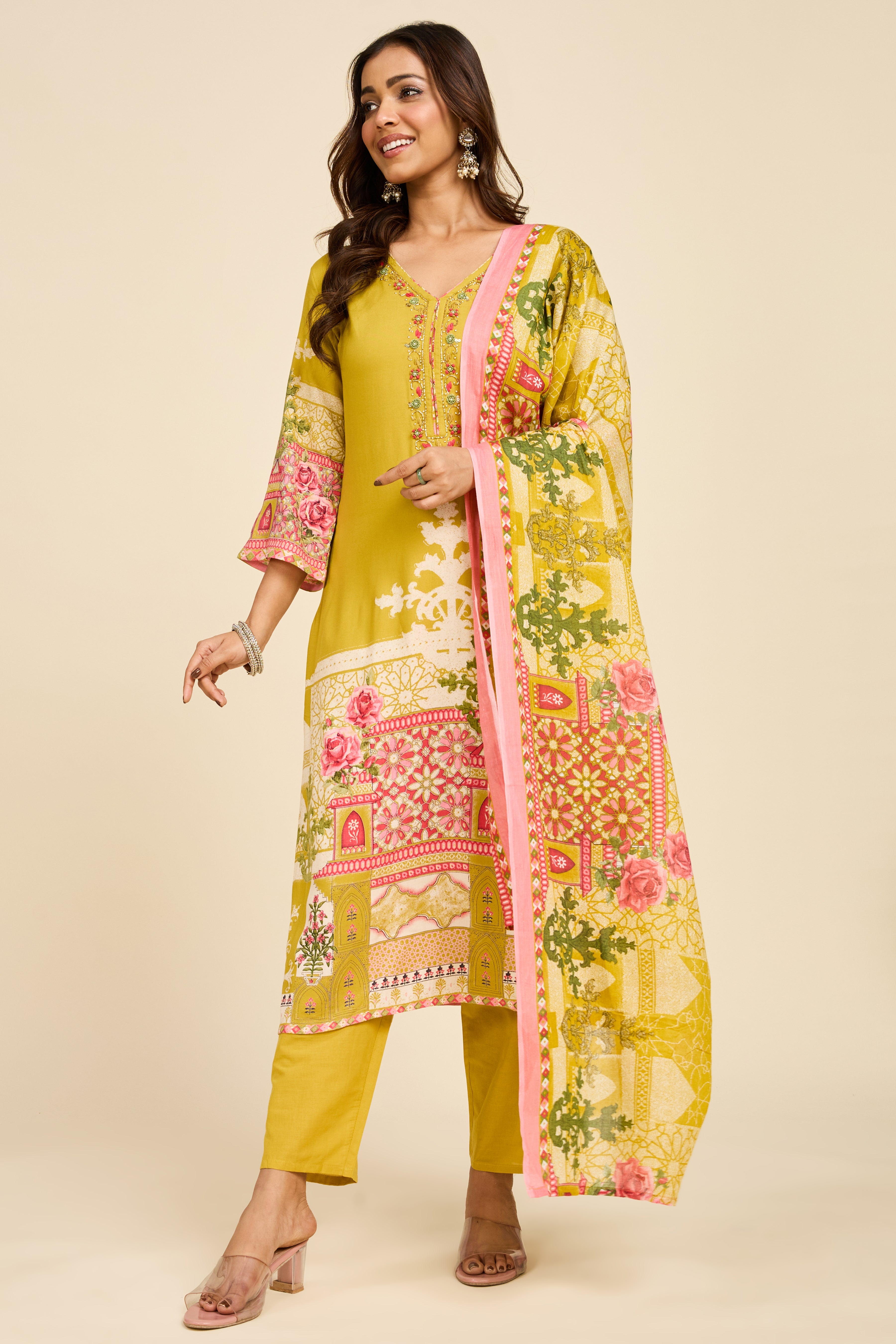 Pista Flora Kurta Set