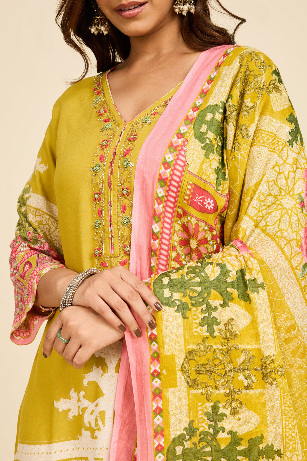 Pista Flora Kurta Set